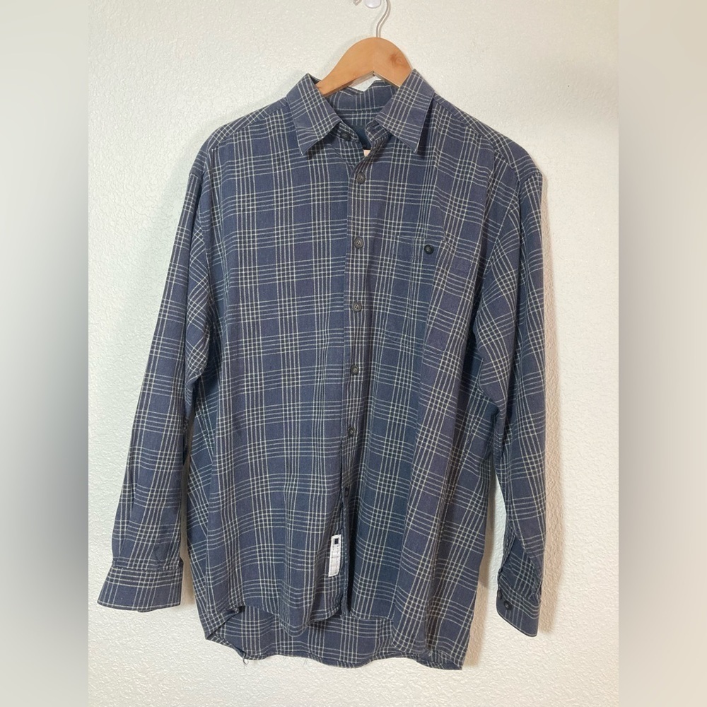 AXIS LA blue plaid button down shirt Medium long sleeve